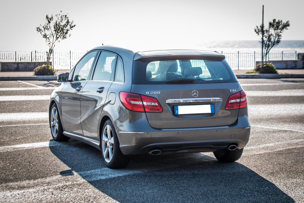 Mercedes-benz B 180 B 200 CDI BlueEFFICIENCY Premium