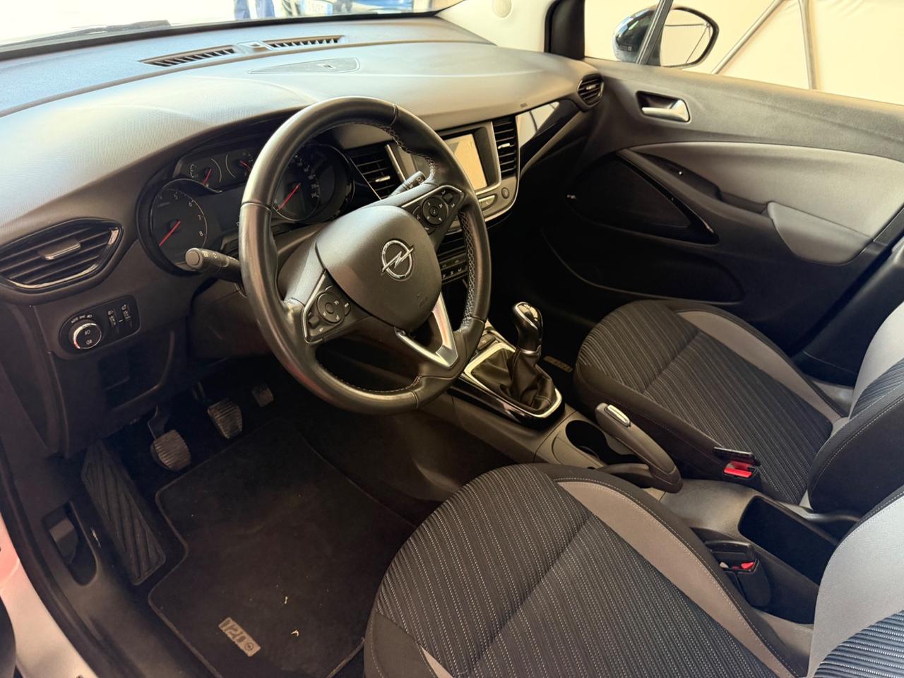 Opel Crossland X 1.2 12V Advance