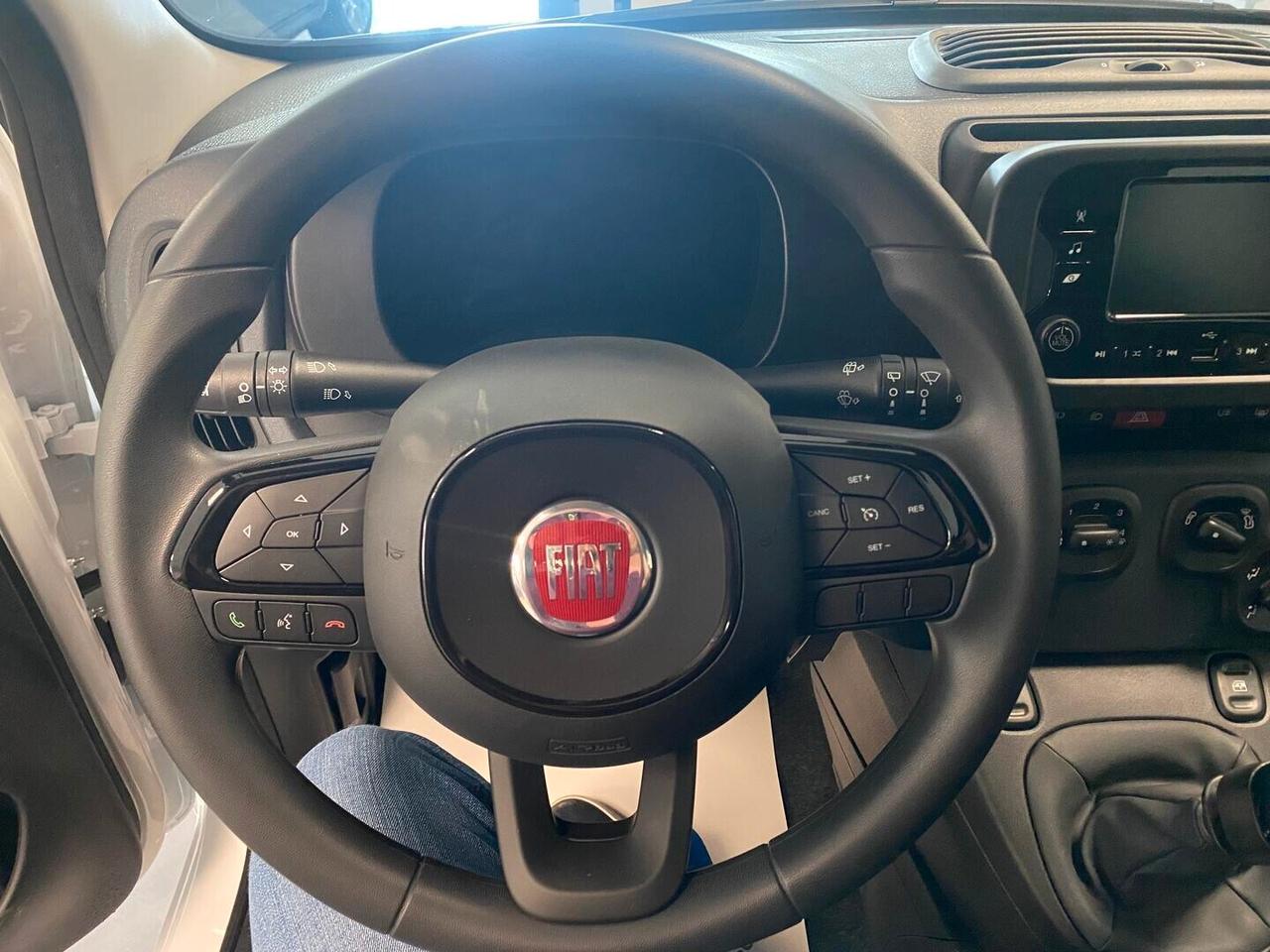 Fiat Panda Icon 1.0 Hybrid 65cv -KMO 2026