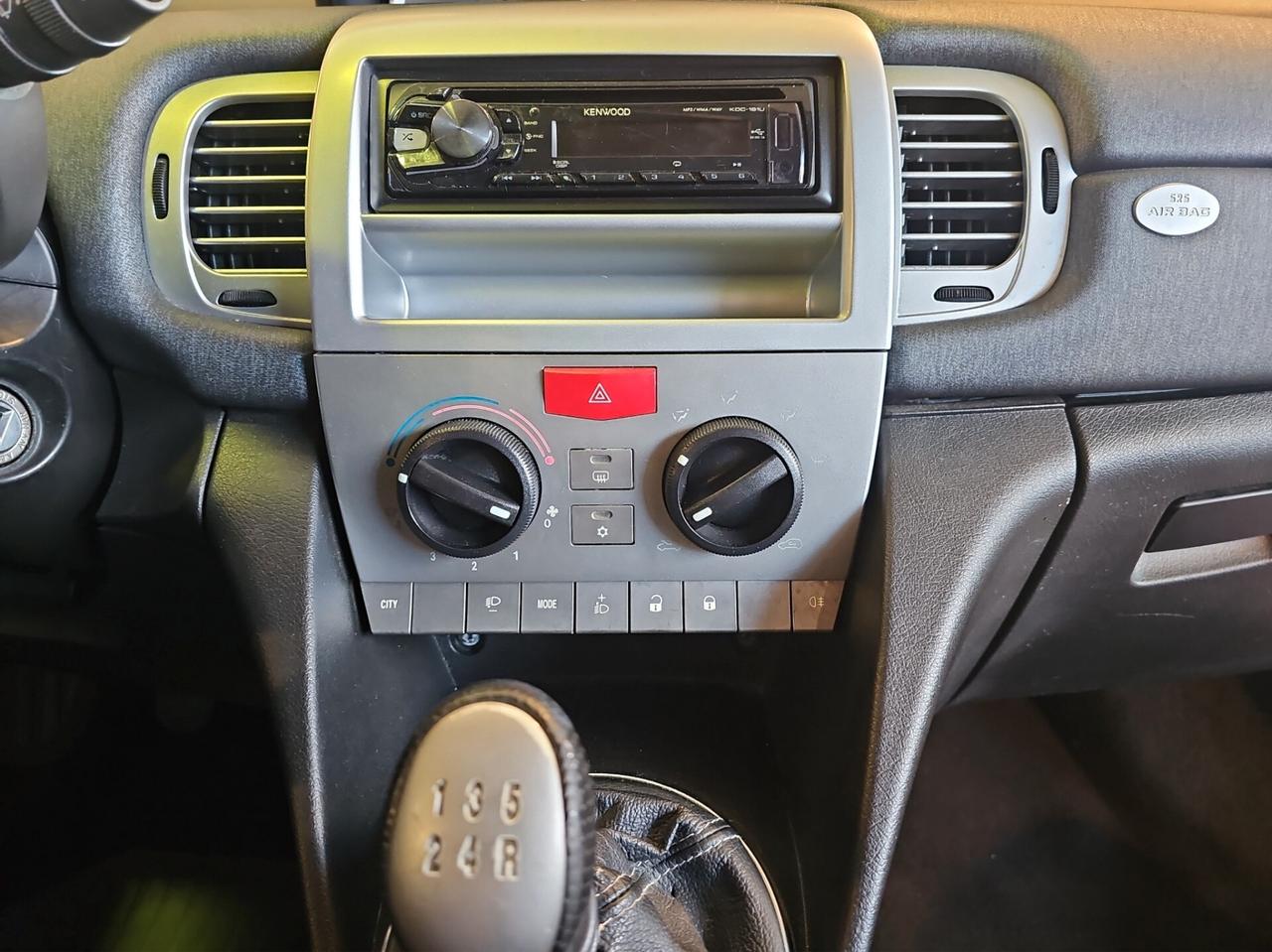 Lancia Ypsilon 1.2 69 CV Argento