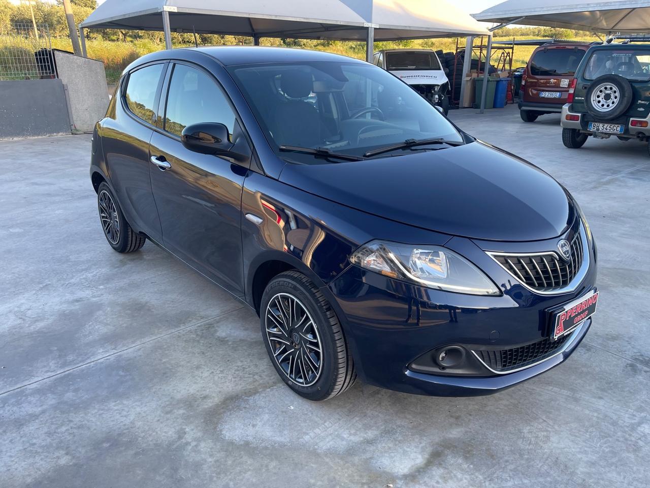 Lancia Ypsilon 1.0 FireFly 5 porte S&S Hybrid Ecochic Gold