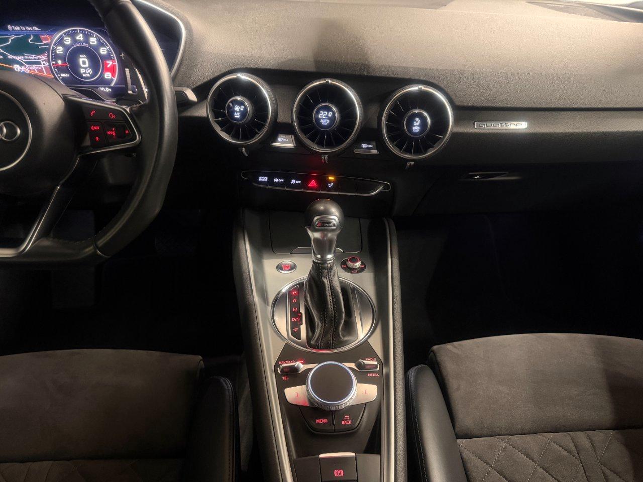 Audi TT Coupe 2.0 tfsi S line quattro s-tronic