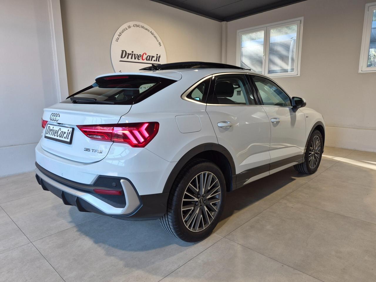 Audi Q3 SPORTBACK 35 1.5 TFSI S-TRONIC S LINE TETTO APRIBILE CERCHI 19" CARPLAY LED 360° PELLE NAVI