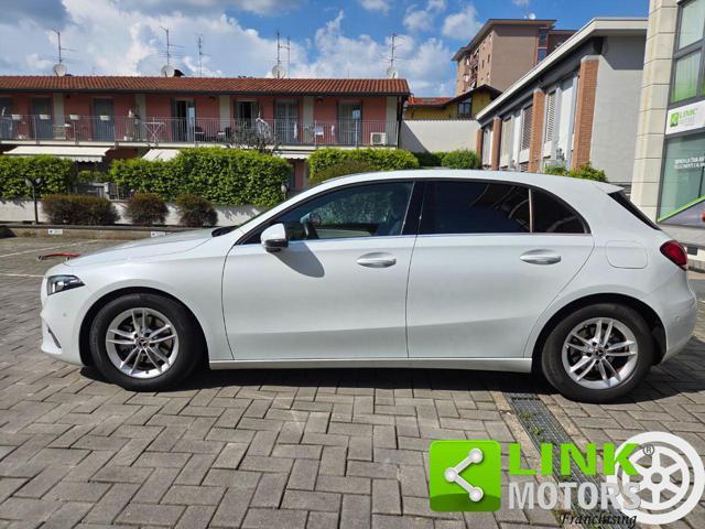 MERCEDES-BENZ A 180 d Automatic Business Extra NEOPATENTATI GARANZIA