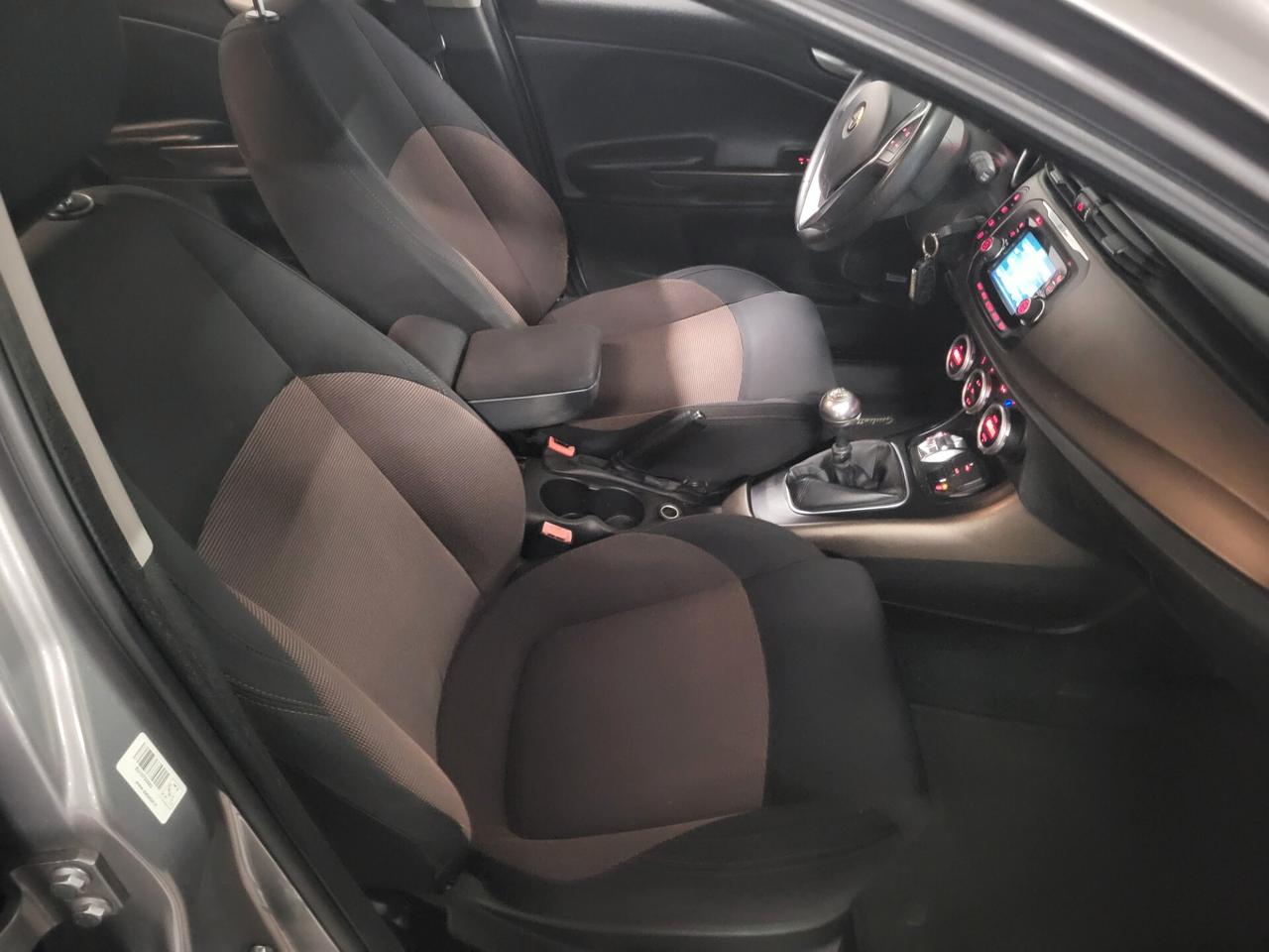 Alfa Romeo Giulietta 1.4 Turbo MultiAir Distinctive