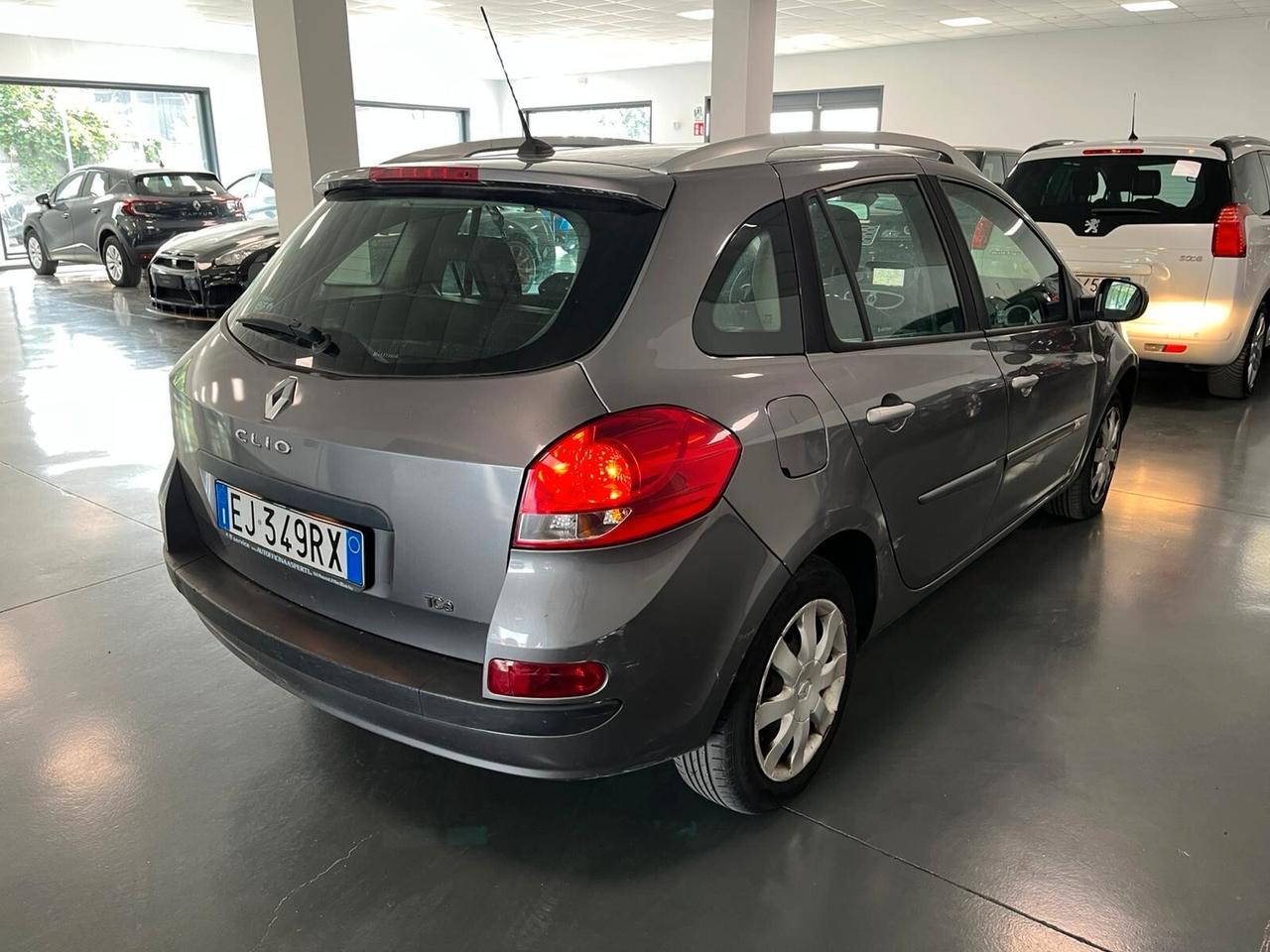 Renault Clio 1.2 16V SporTour Dynamique