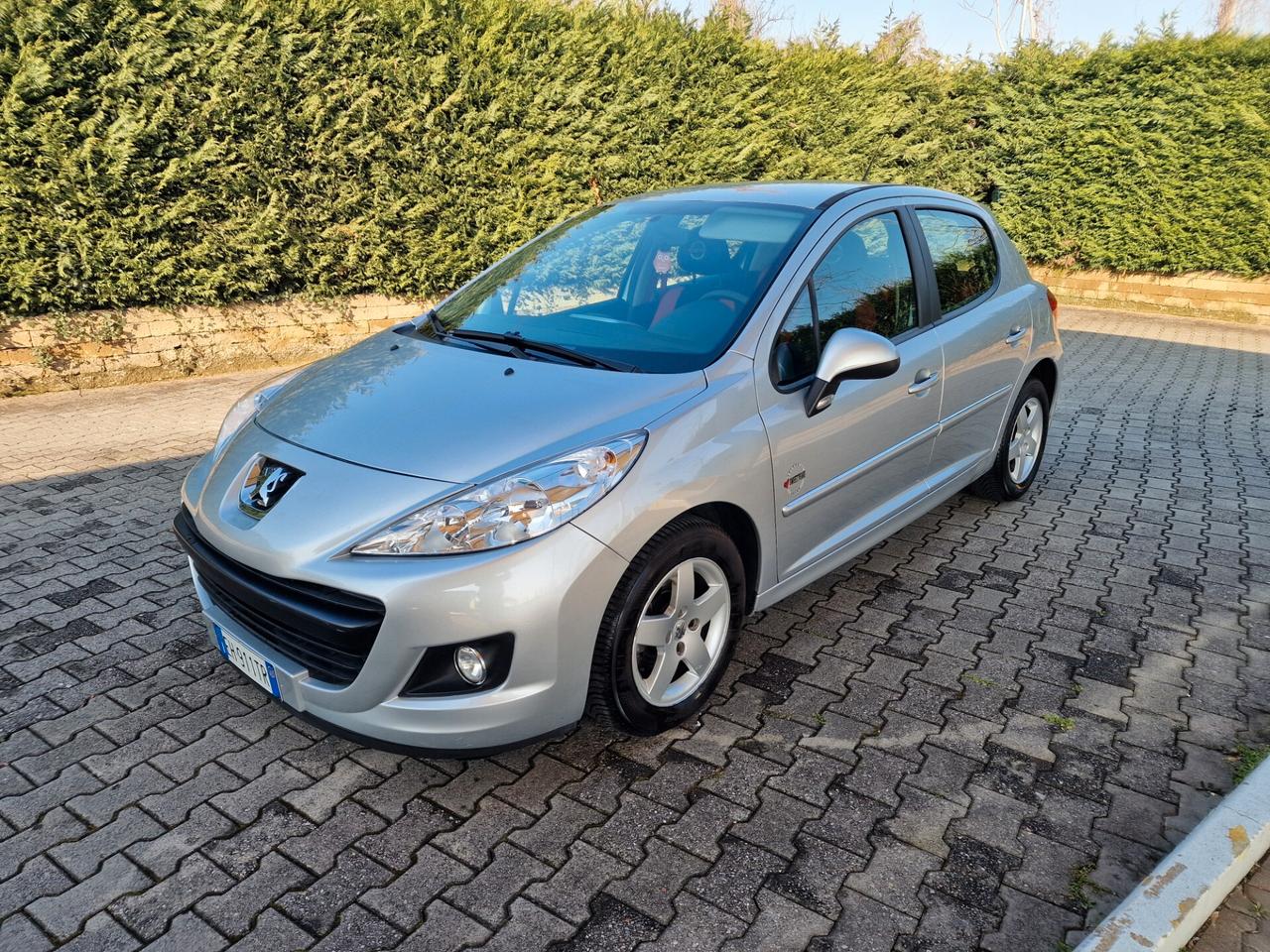 Peugeot 207 1.4 HDi 70CV 5p. Access