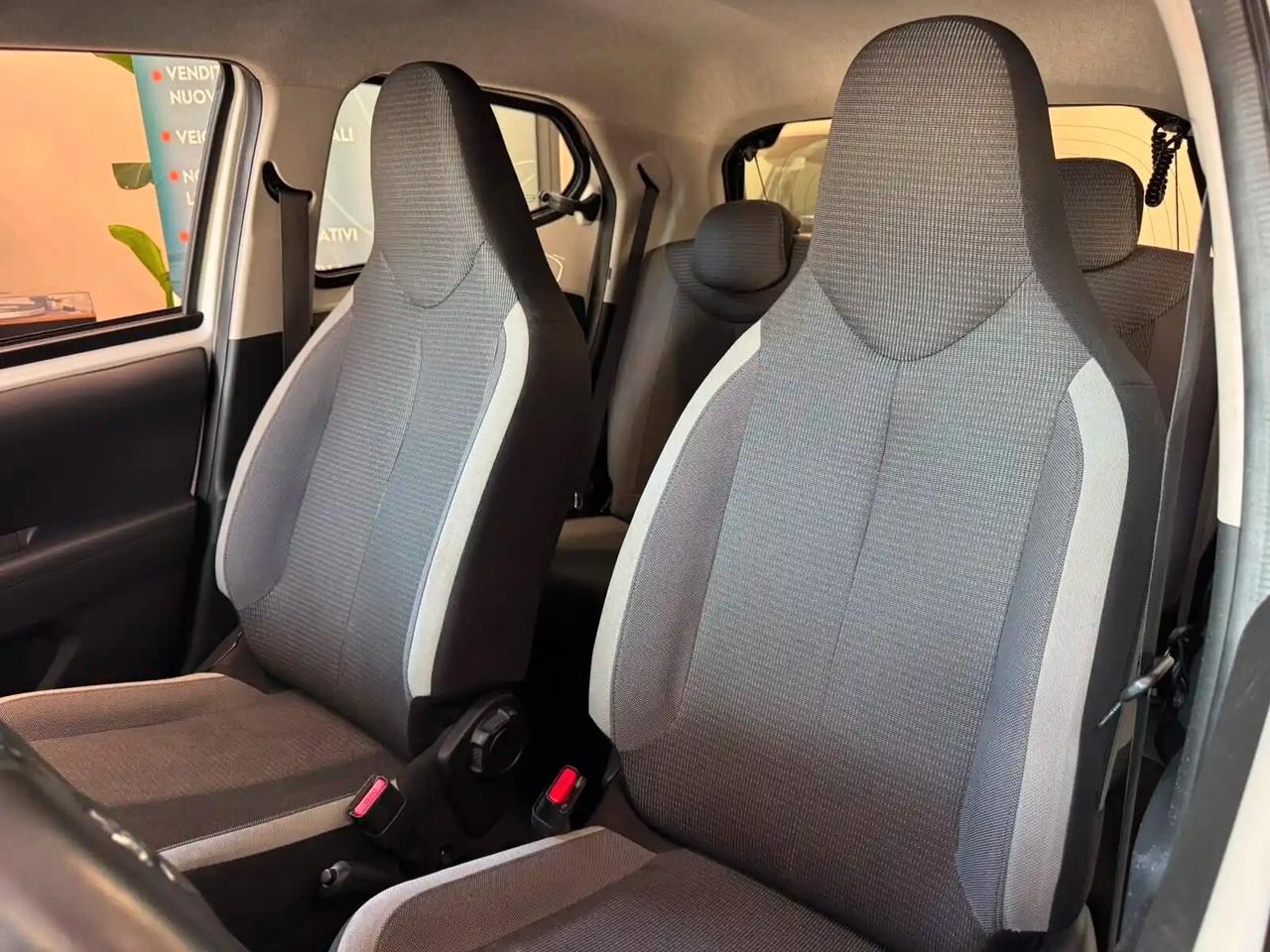 Toyota Aygo Connect 1.0 VVT-i 72 CV 5 porte x-clusiv MMT