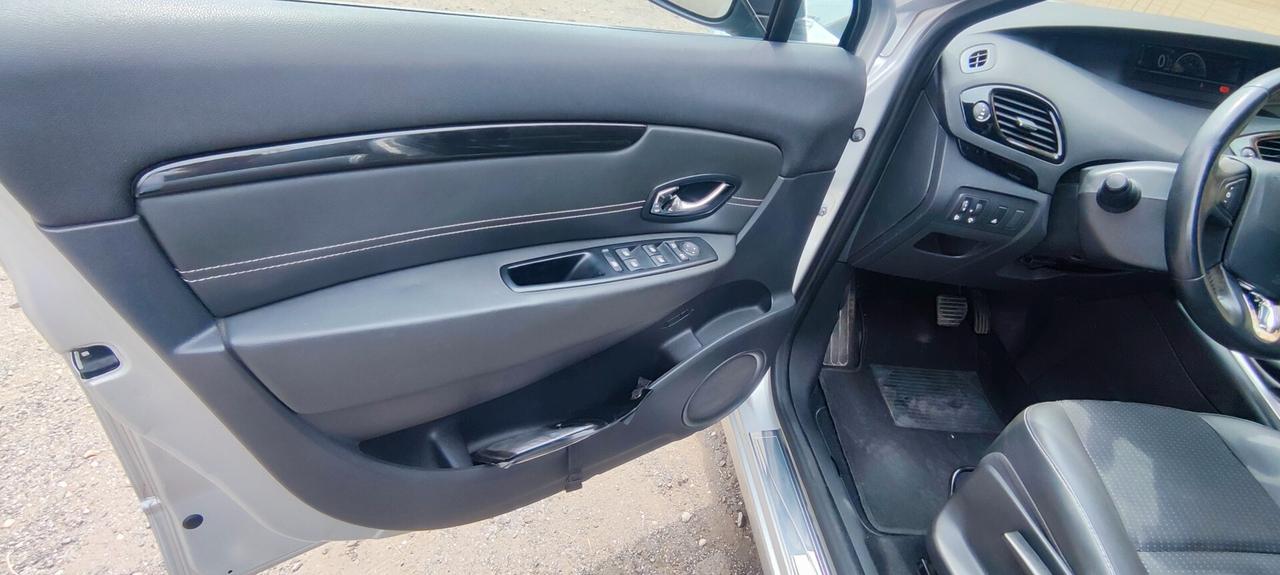 Renault Scenic Scénic XMod 1.5 dCi 110CV EDC Wave