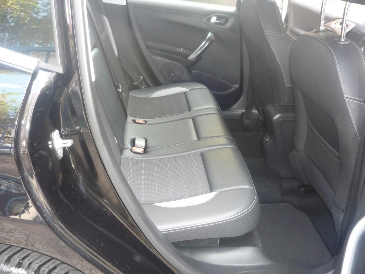Peugeot 2008 PureTech 82 Allure