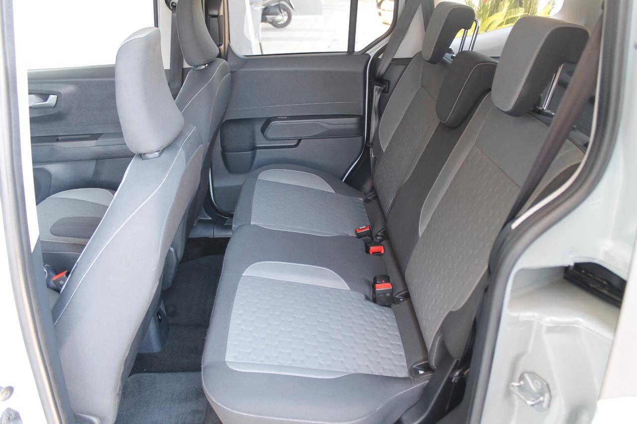 Ford Tourneo Courier 1.0 EcoBoost Powershift Titanium