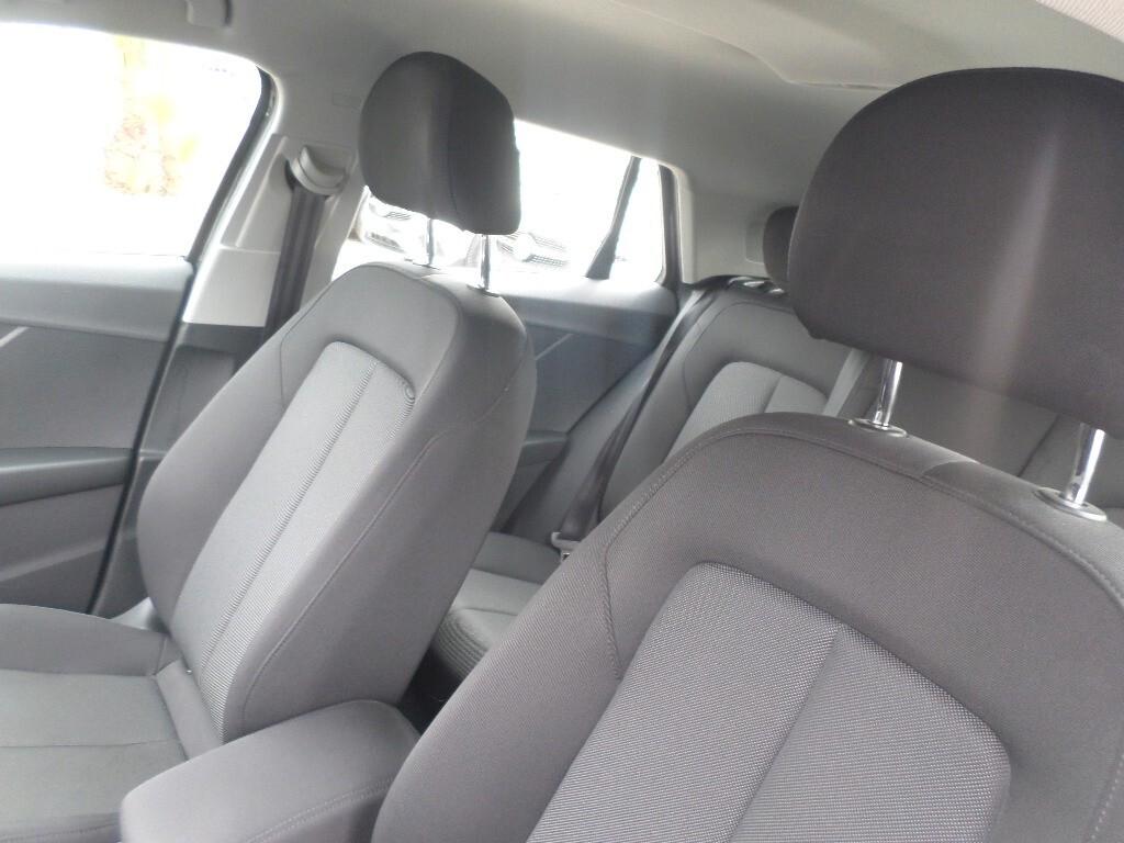 Audi Q2 30 TDI Business