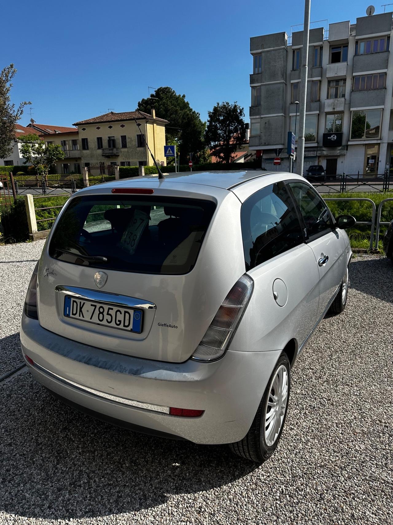 Lancia Ypsilon 1.2 Argento