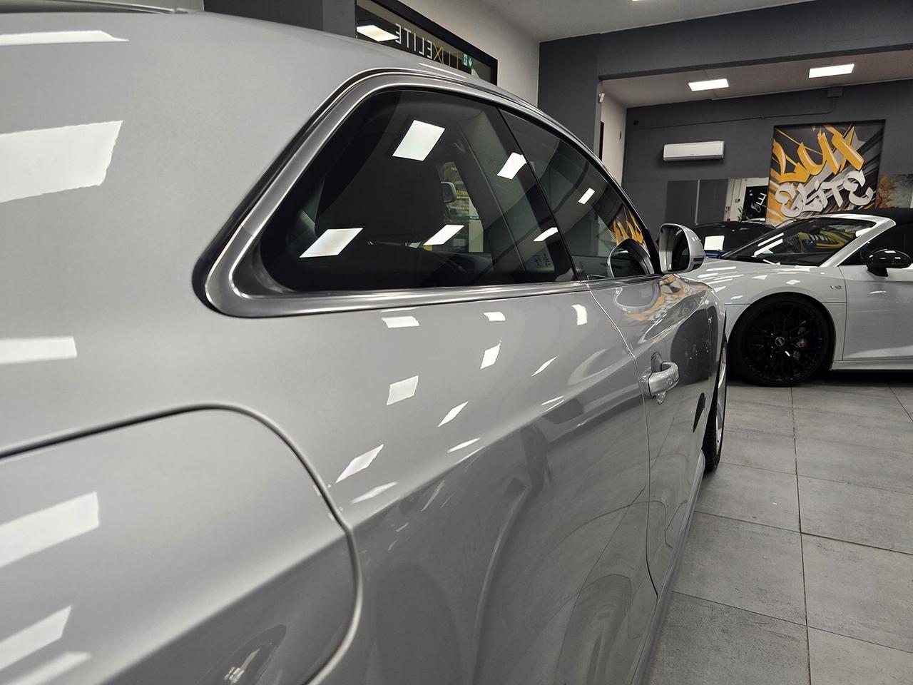 Audi A5 2.0 TFSI 180 CV Ambition