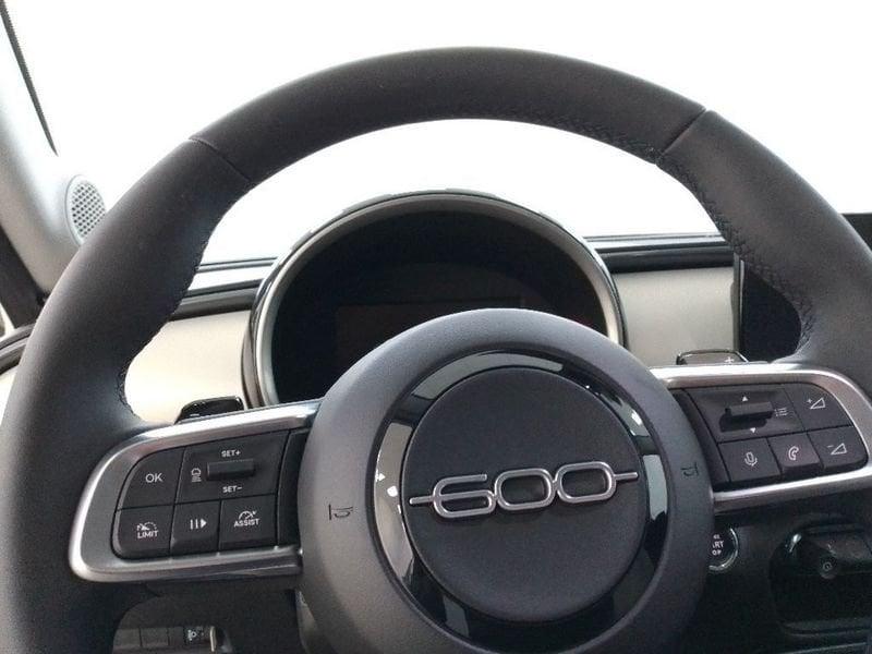 FIAT 600 1.2 hybrid La Prima 110cv auto