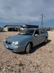 Lancia Lybra 1.9 JTD cat Station Wagon LX