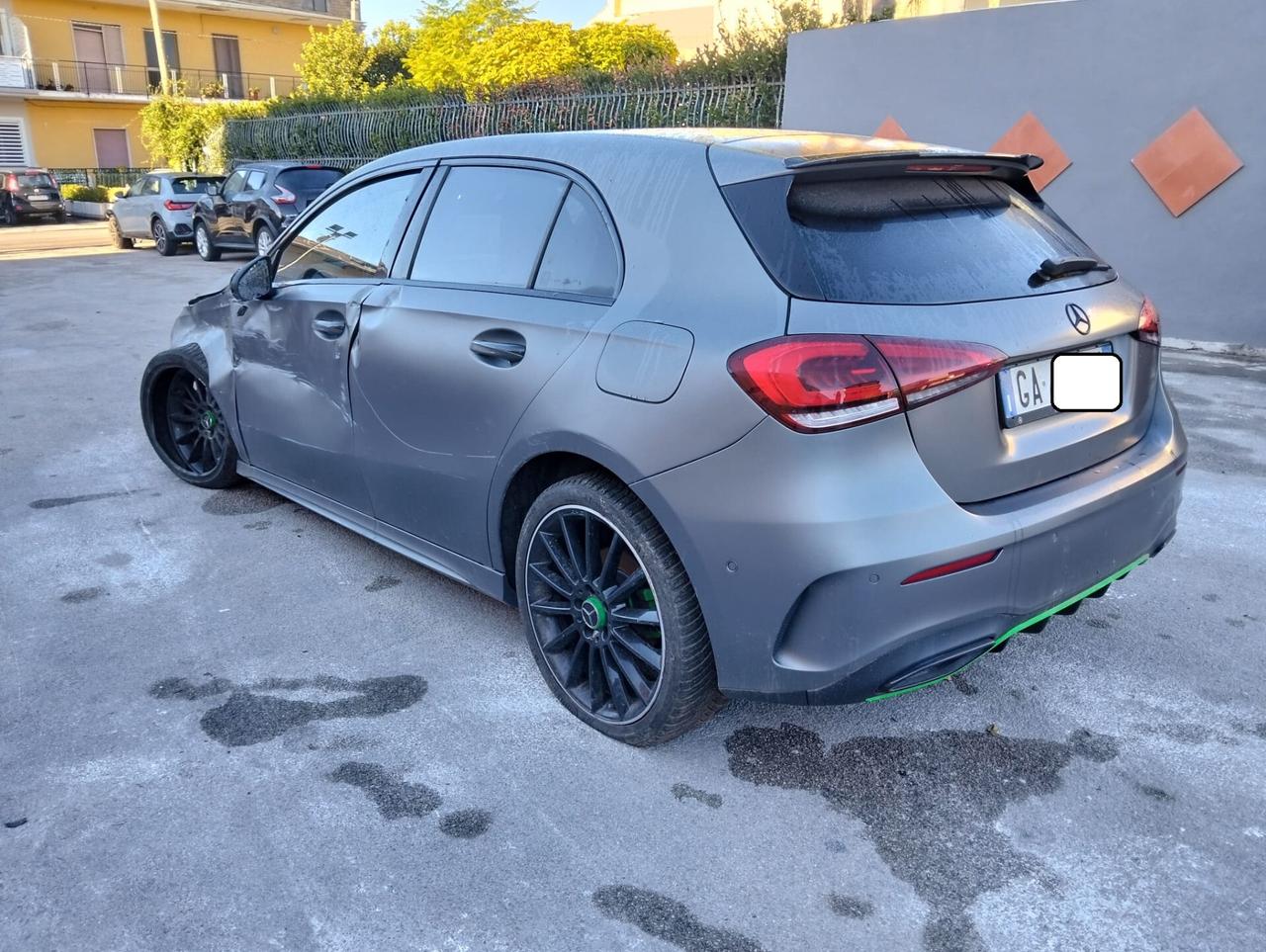 Mercedes-benz A 160d "AMG" 2020 SINISTRATA