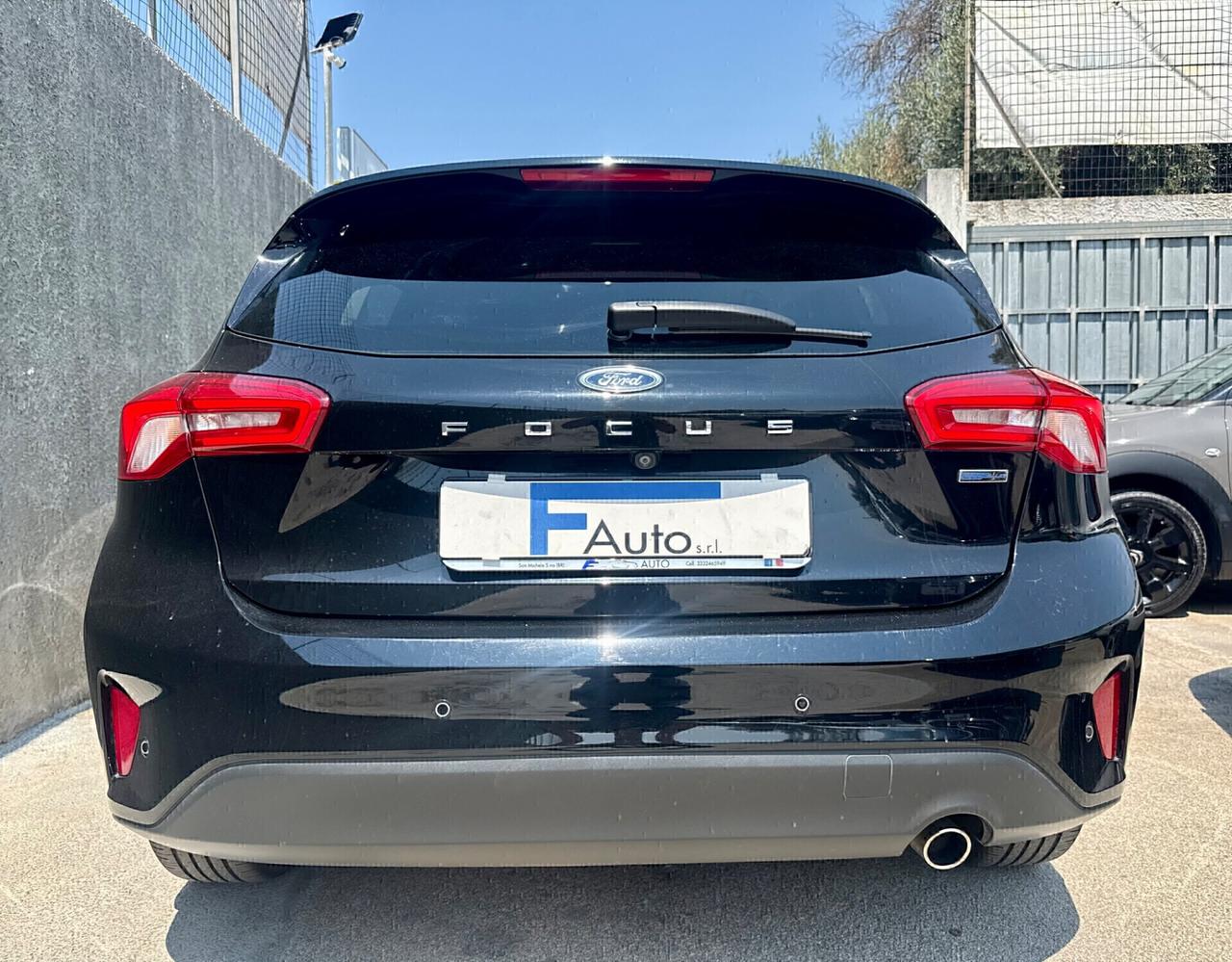 Ford Focus 1.5 TDCi 120 CV Titanium,LED diurni,Navi,Paddle,retrocamera,ecc.