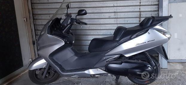 Honda Silver Wing 400 Argento