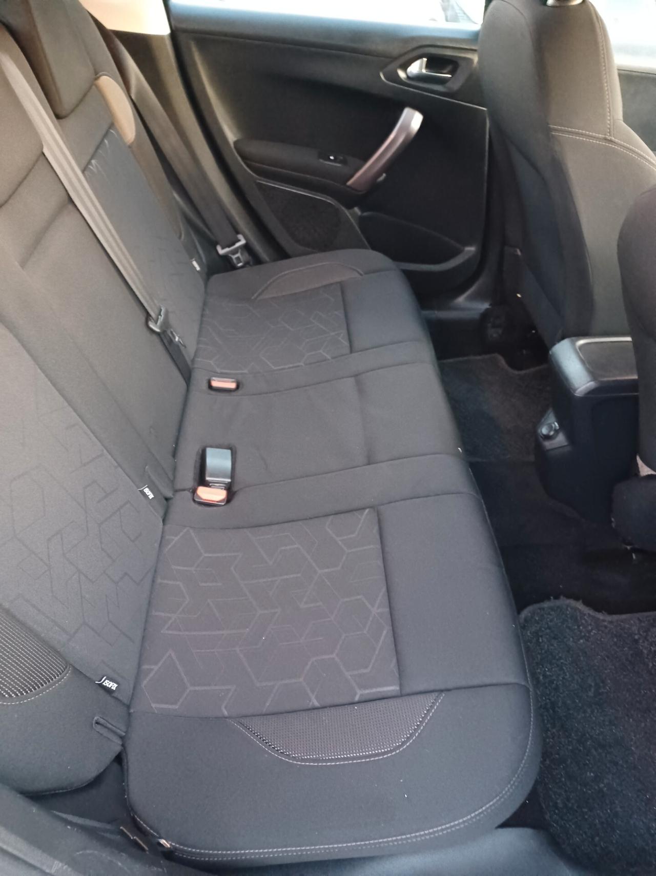 Peugeot 2008 1.4 HDi Active