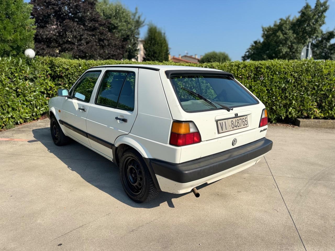 Volkswagen Golf 1600 cat 5 porte GL