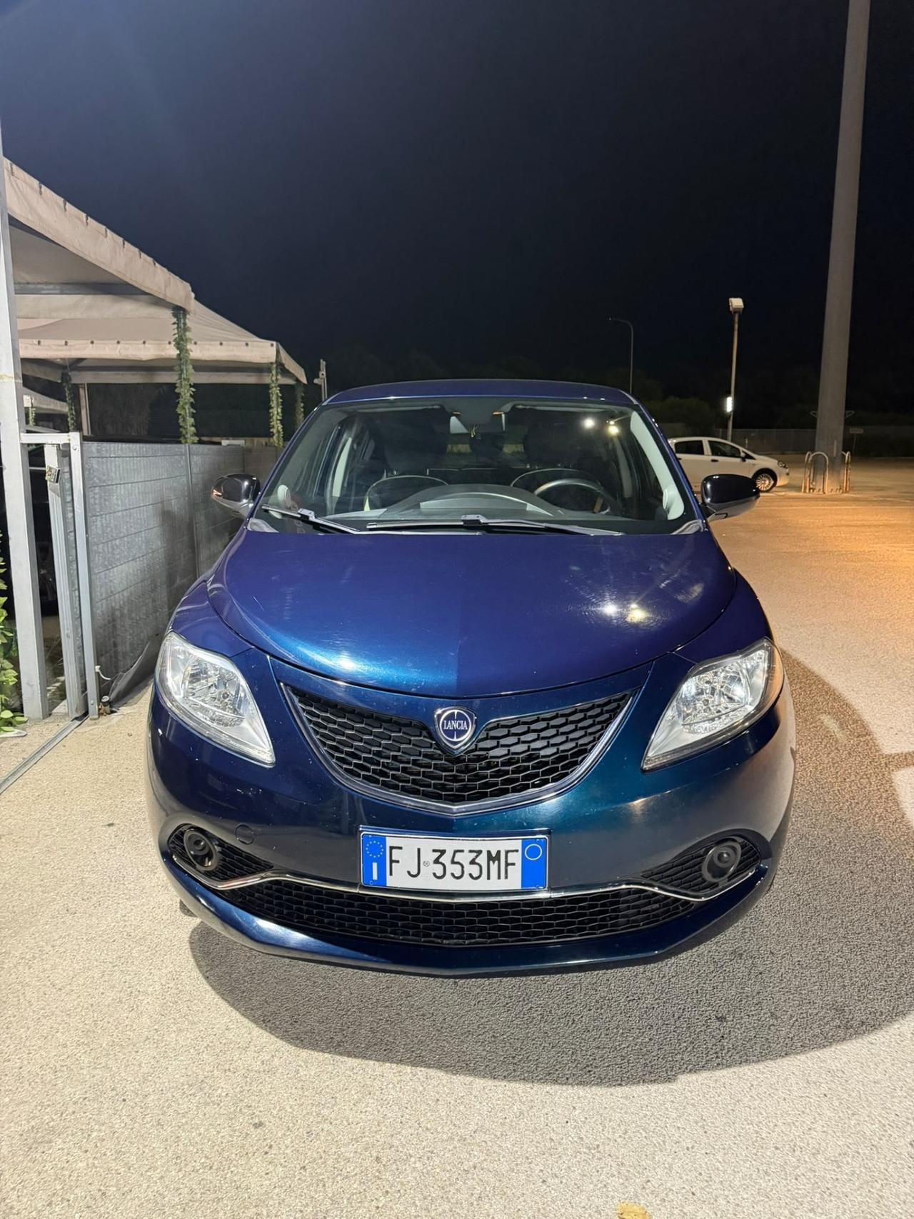Lancia Ypsilon 1.3 MJT 95CV 2017 Perfetta garanzia