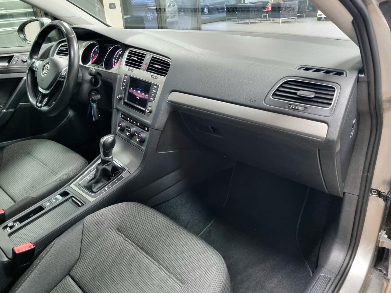 VOLKSWAGEN GOLF 1.6 TDI 110 CV DSG BUSINESS NEOPATENTATI