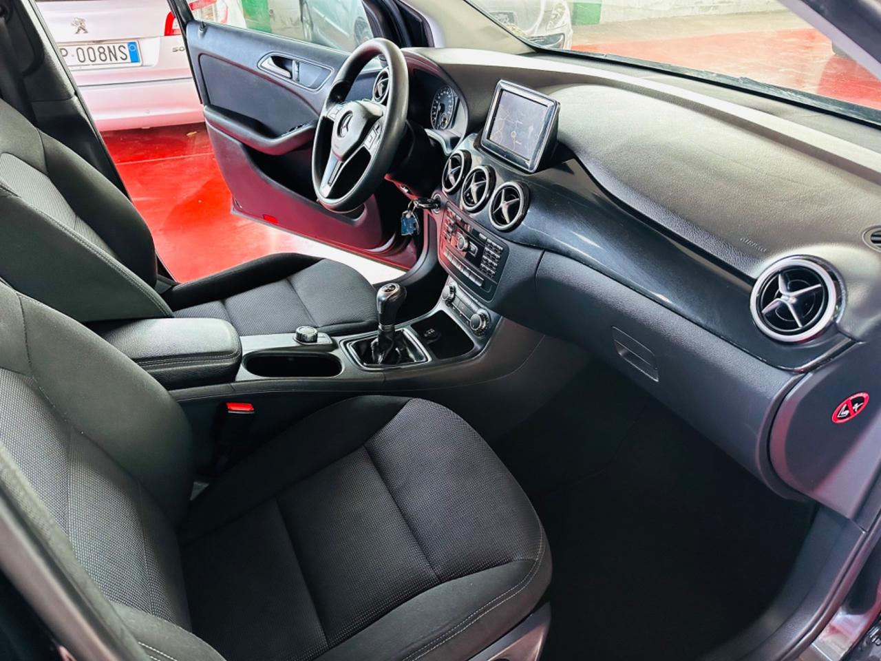 Mercedes-benz B 200 CDI BlueEFFICIENCY Premium