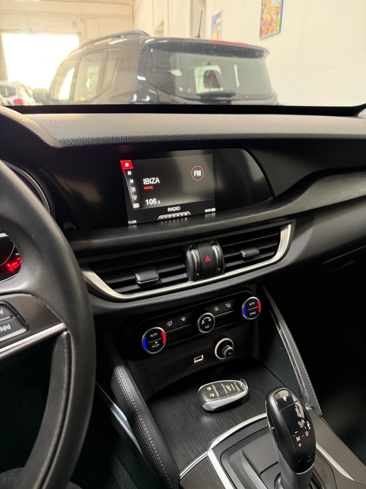 ALFA ROMEO STELVIO 2.2 DIESEL 180 CV AUTOMATICA Q4 – 2018 Furius Car