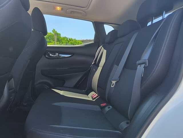 Nissan Qashqai 1.3 DIG-T 140 N-Connecta