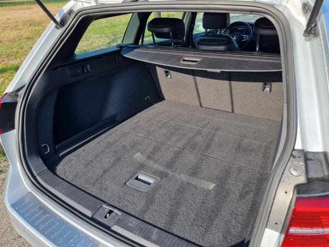 VOLKSWAGEN Passat Variant 2.0 TDI DSG Executive BlueMotion Tech.