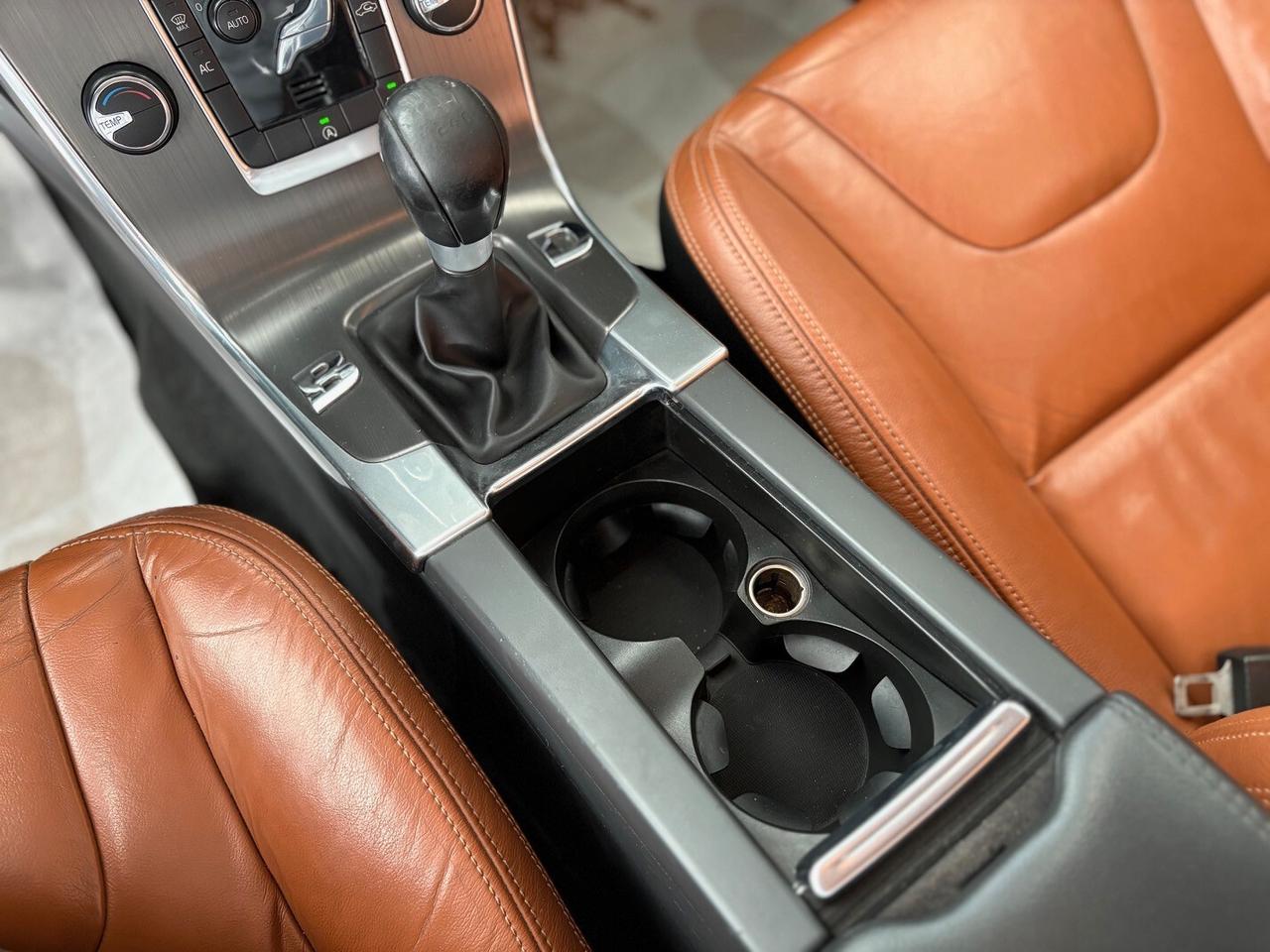 VOLVO V60 1.6 120CV 2012