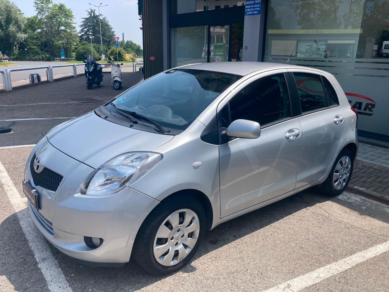 Toyota Yaris 1.3 5 porte M-MT Sol
