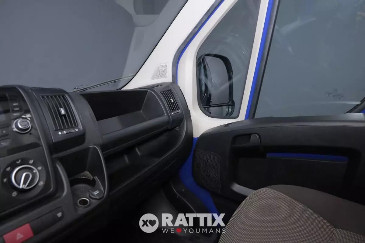 Peugeot Boxer 330 2.2 BlueHDI 140C L2H2 Autocarro (IVA ESCLUSA)