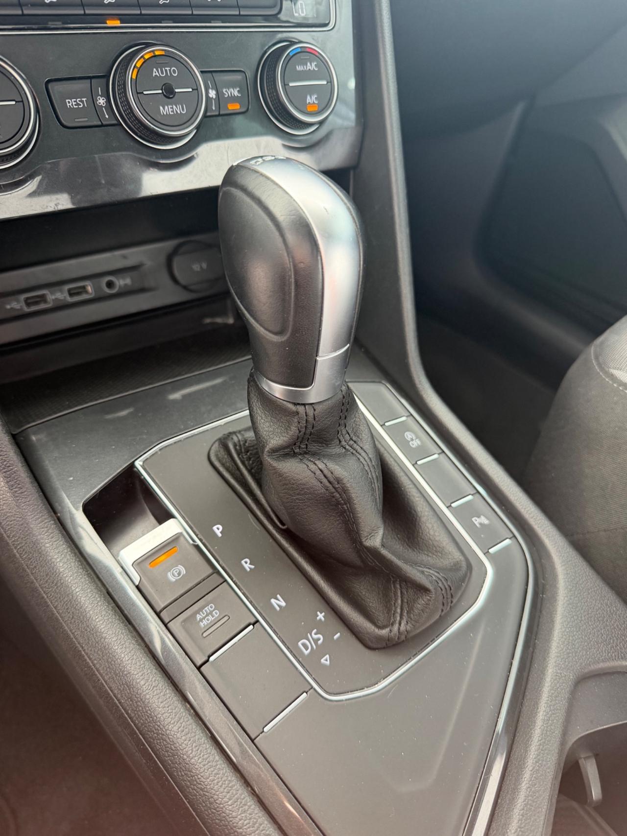 VW Tiguan 2.0 TDI SCR DSG Style FINANZIABILE