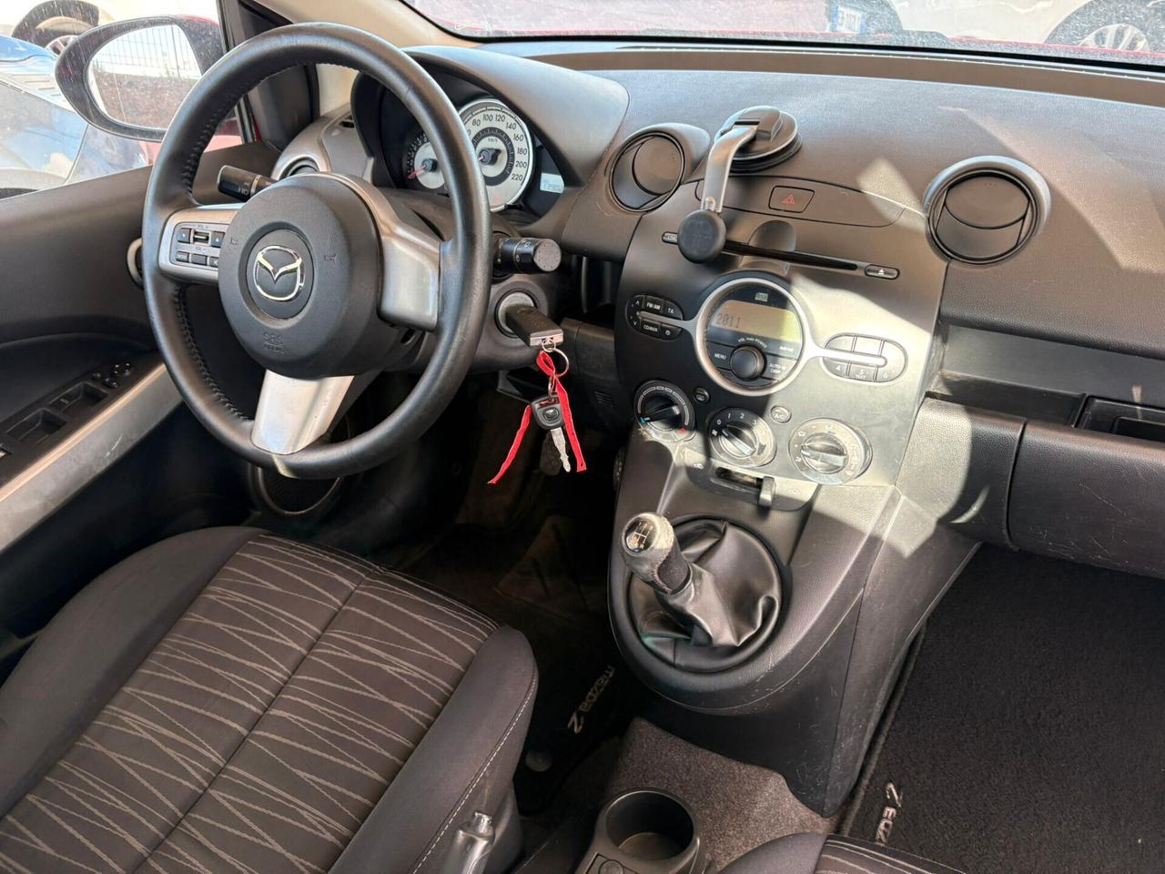 Mazda 2 75CV 5p. Easy