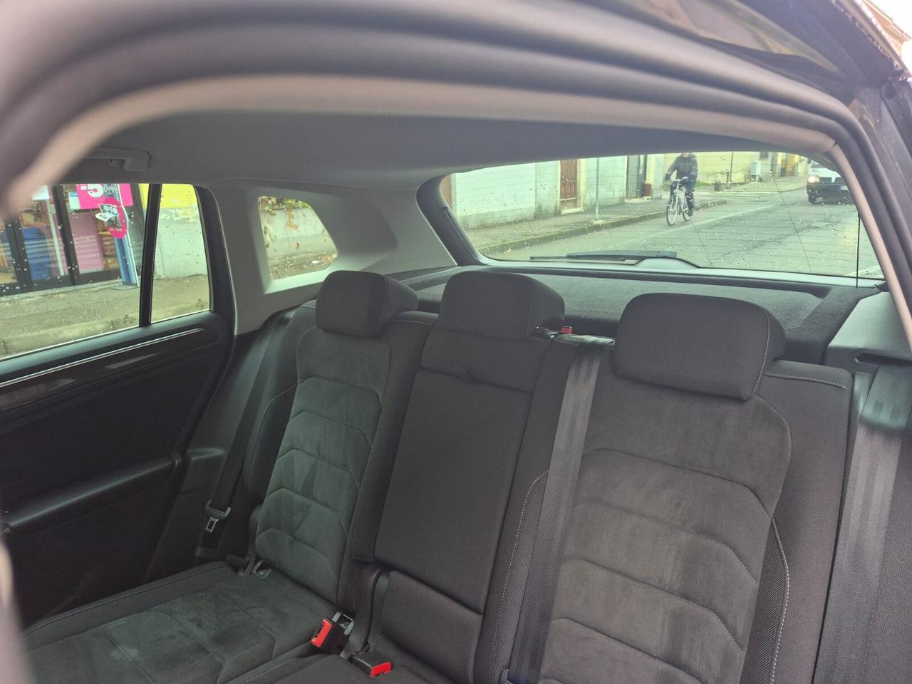 Volkswagen Tiguan 240CV DSG 4MOTION R-Line