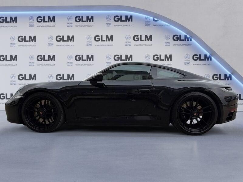 Porsche 911 Carrera 4 GTS