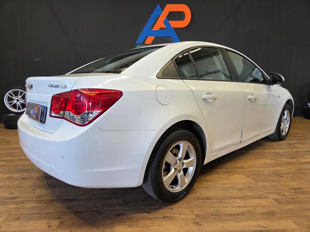 Chevrolet Cruze Berlina Cruze 1.6 LS