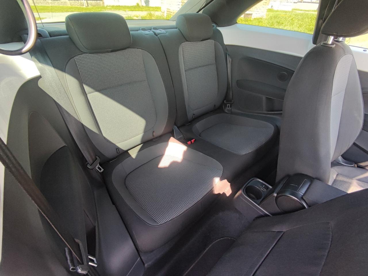 Volkswagen Maggiolino 2.0 TDI Fender Edition