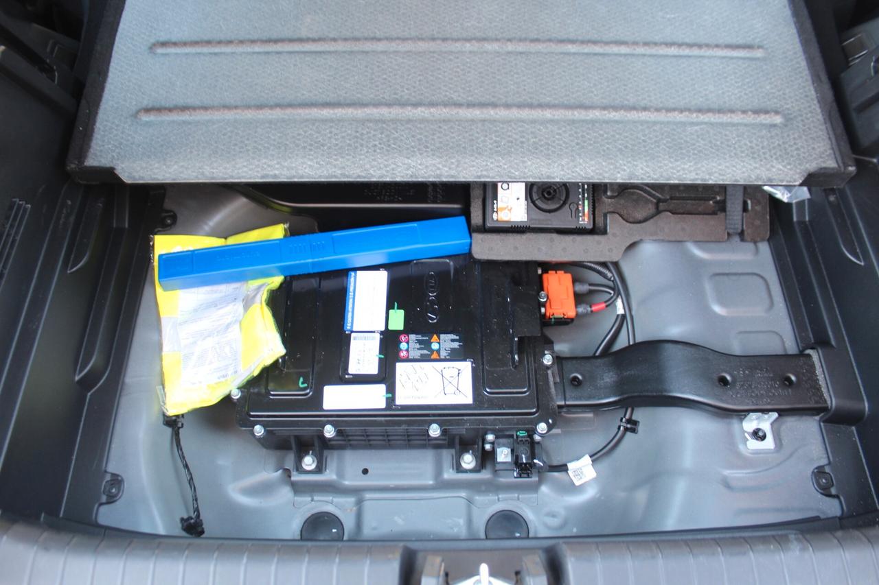 Hyundai i20 1.0 T-GDI 48V iMT Connectline