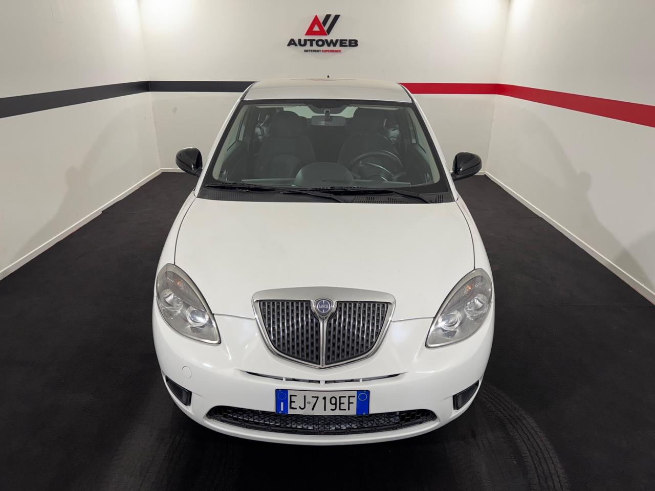Lancia Ypsilon 1.2 69 CV Platinum*NEOPATENTATI*