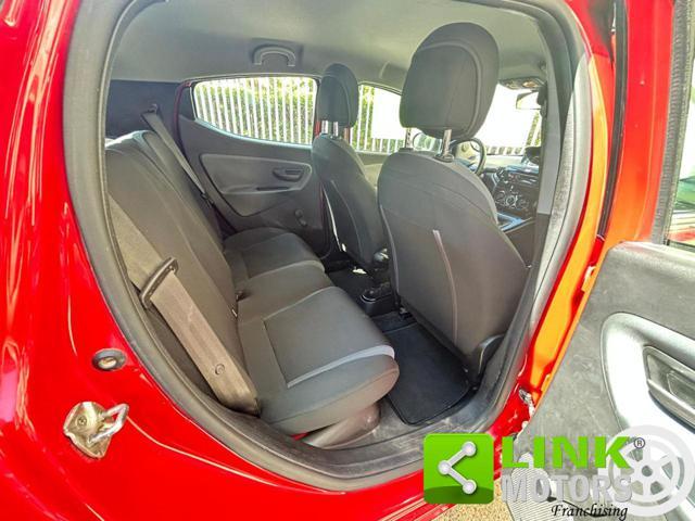 LANCIA Ypsilon 1.2 69 CV 5 porte Platinum