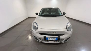 Fiat 600 Hybrid 136 CV DCT MHEV La Prima