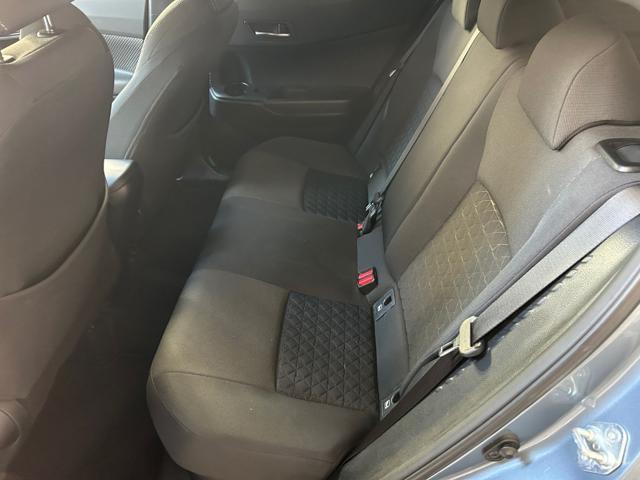 TOYOTA C-HR 2.0 Hybrid E-CVT Trend