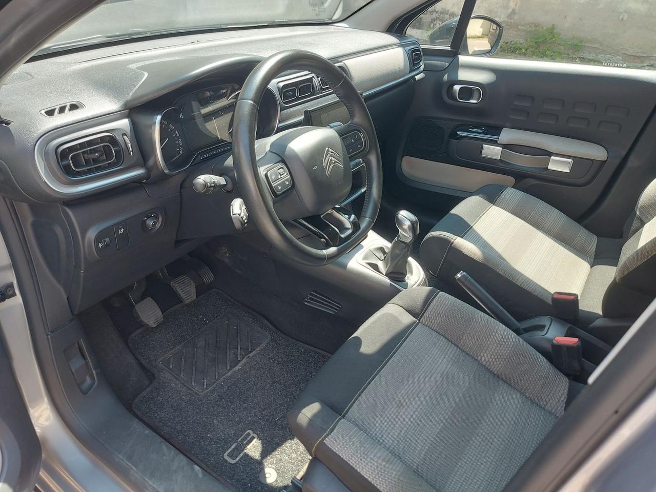 Citroen C3 Shine 1.2 PureTech 82