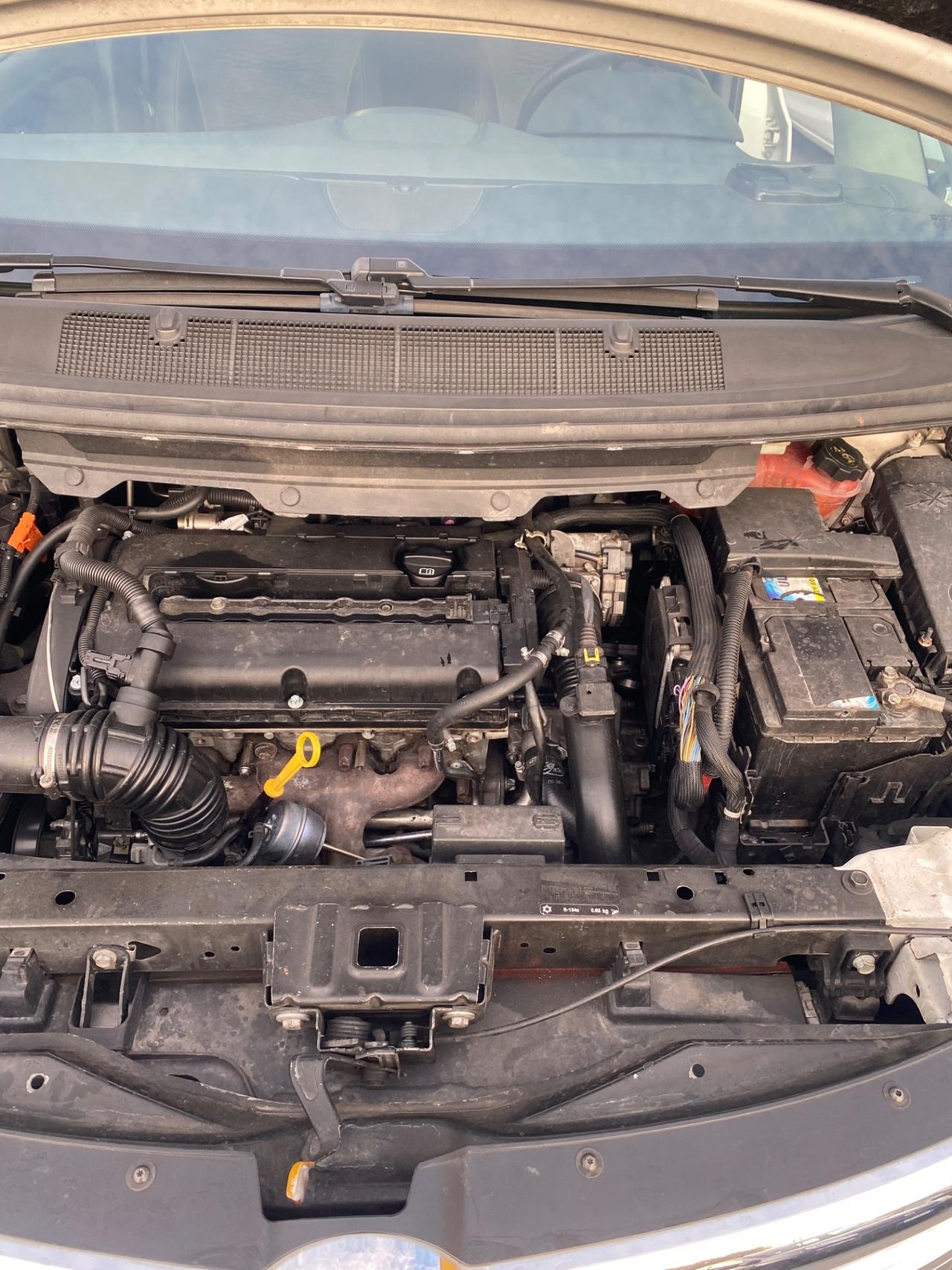 Opel Zafira 1.6 EcoM 7 Posti Fine 2012 Full