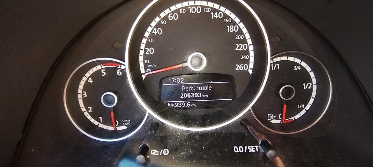 Volkswagen Maggiolino 1.6 TDI Design