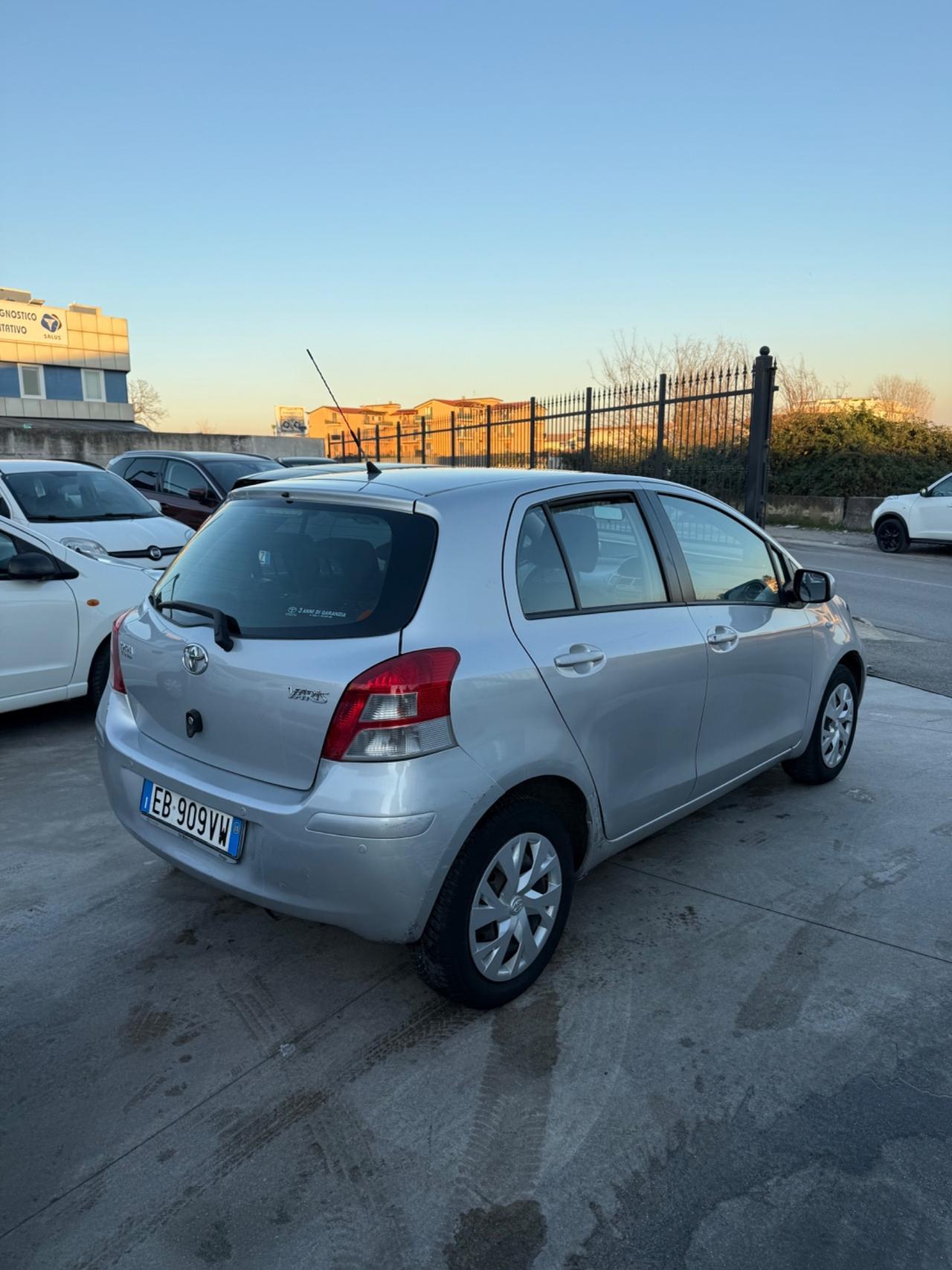 Toyota Yaris 1.3 5 porte Sol