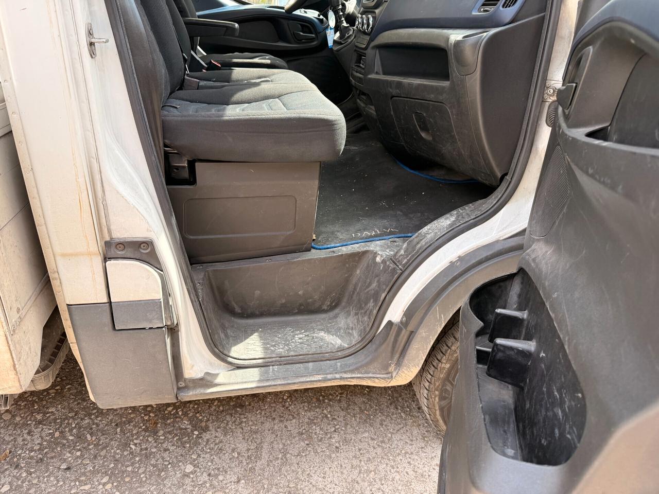 Iveco daily 35C15 (3.0) Cassone fisso IVA COMPRESA
